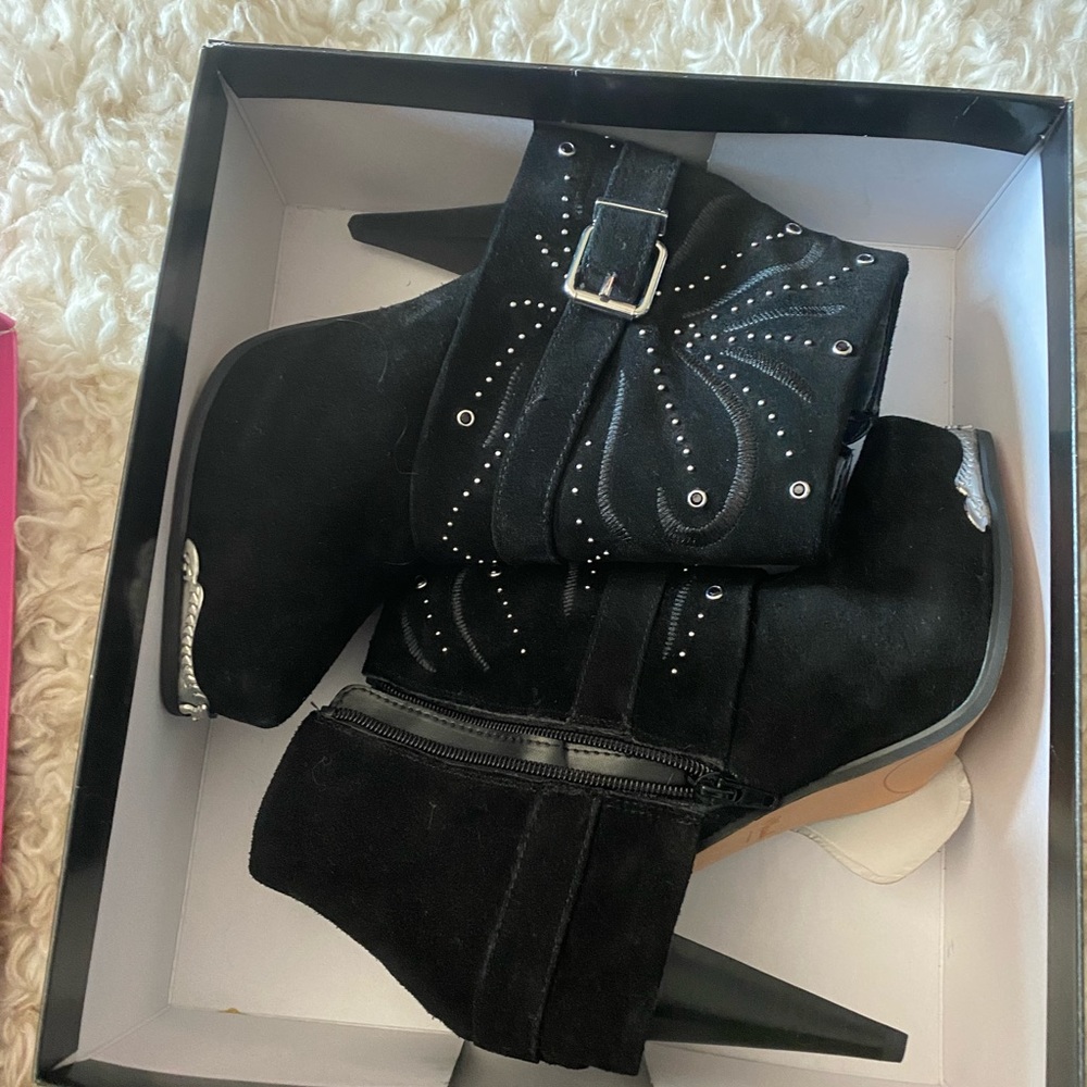 NIB Miranda by Miranda Lambert Larissa boot